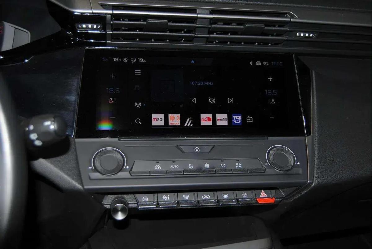 peugeot-308-2022-diesel-1499cc