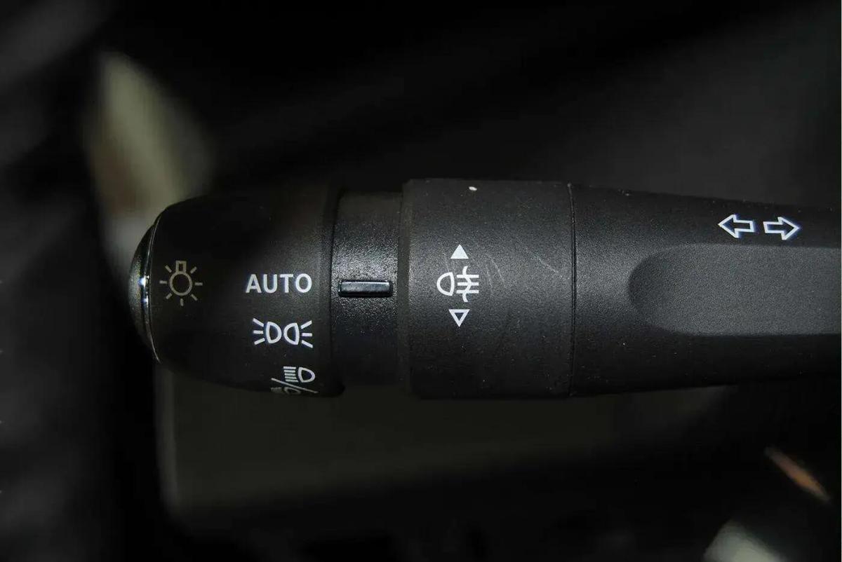 peugeot-308-2022-diesel-1499cc
