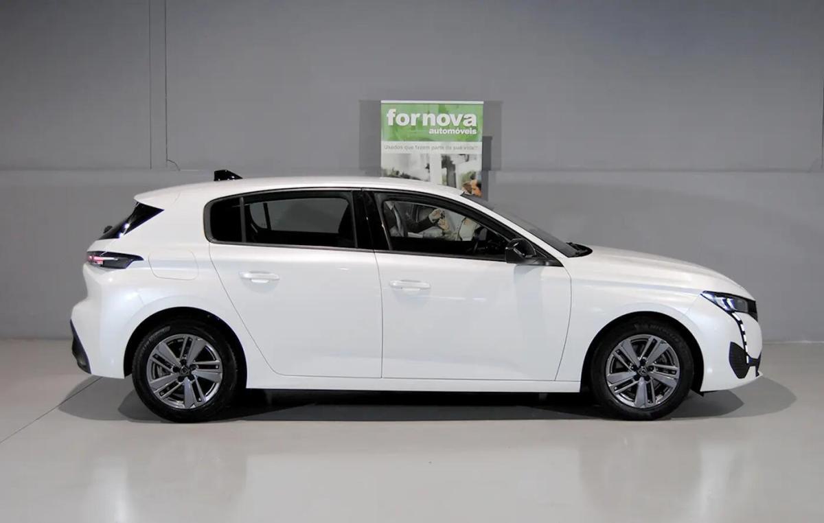peugeot-308-2022-diesel-1499cc