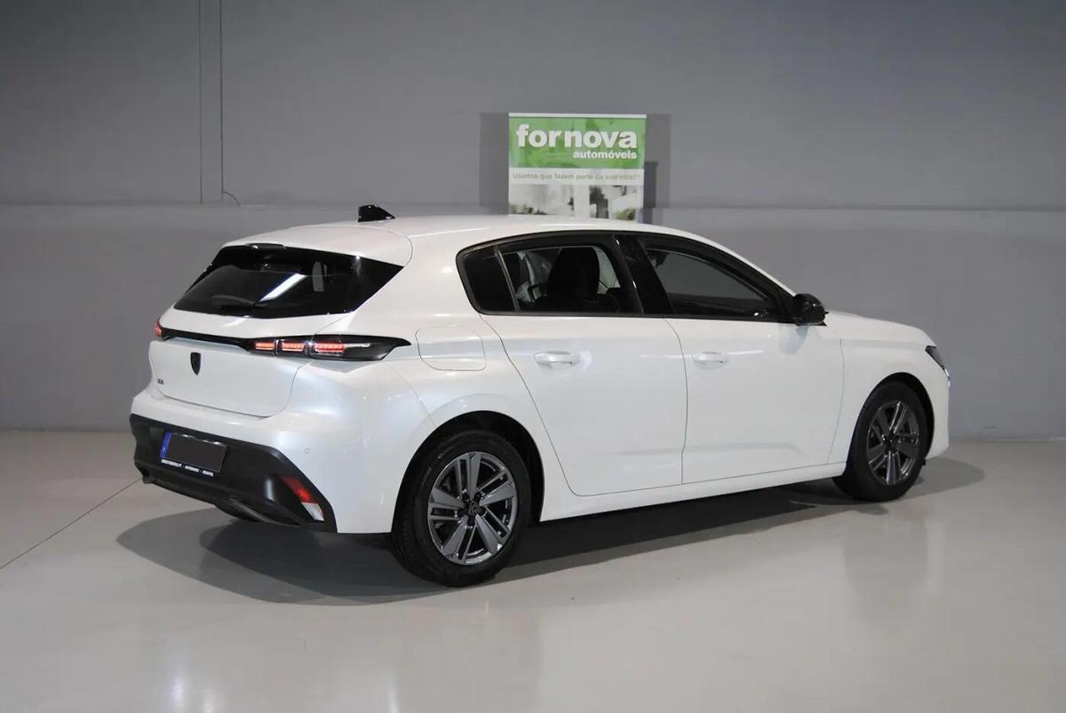 peugeot-308-2022-diesel-1499cc