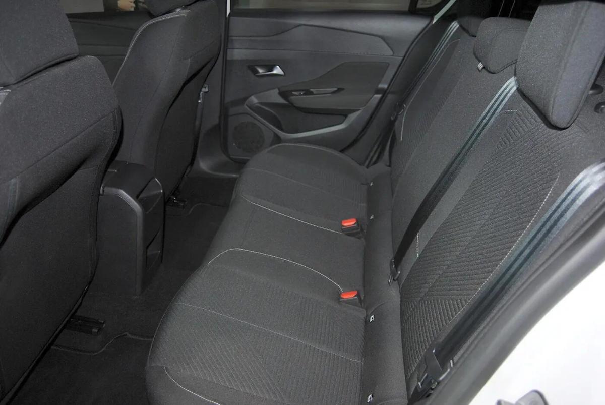 peugeot-308-2022-diesel-1499cc