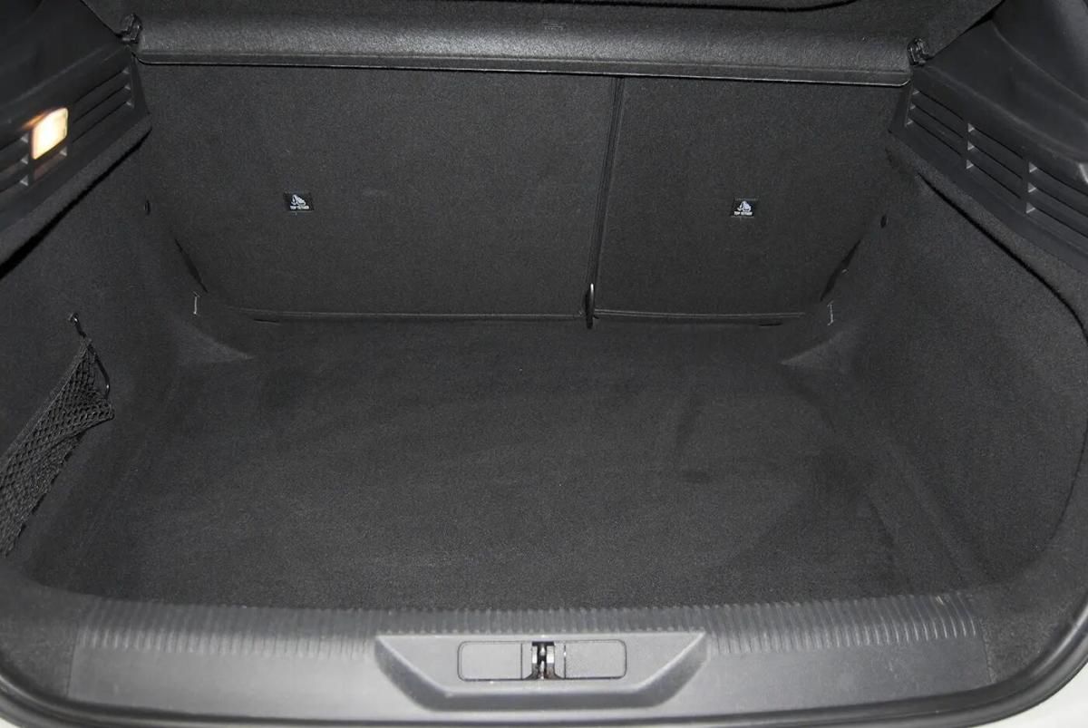 peugeot-308-2022-diesel-1499cc