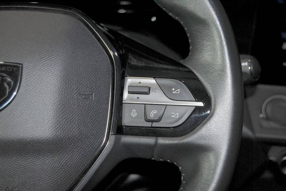 peugeot-308-2022-diesel-1499cc