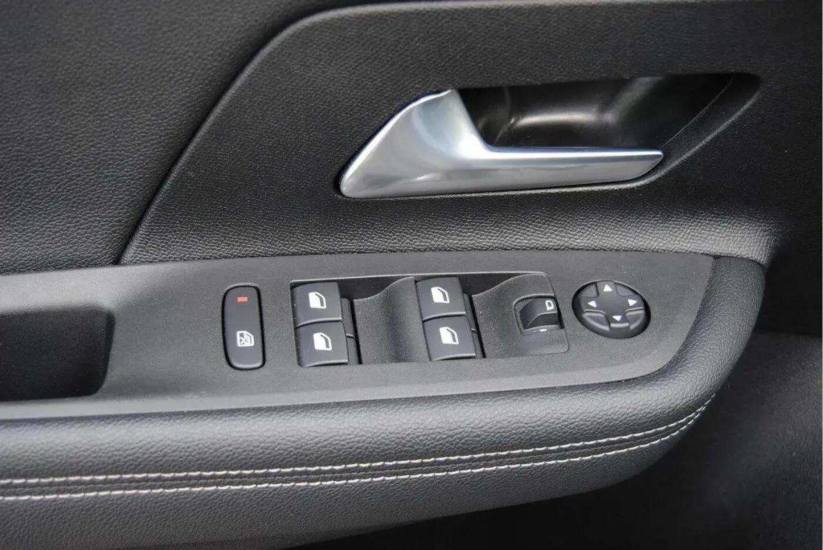 opel-mokka-2024-gasolina-1199cc