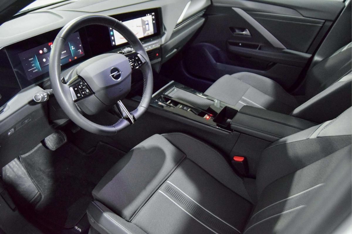 opel-astra-sport-tourer-2025-gasolina-1199cc