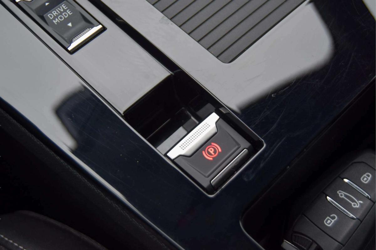 opel-astra-2025-gasolina-1199cc
