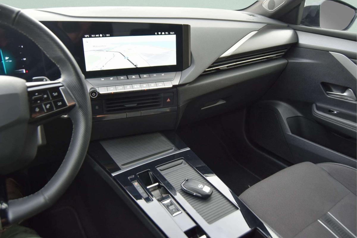 opel-astra-2025-gasolina-1199cc