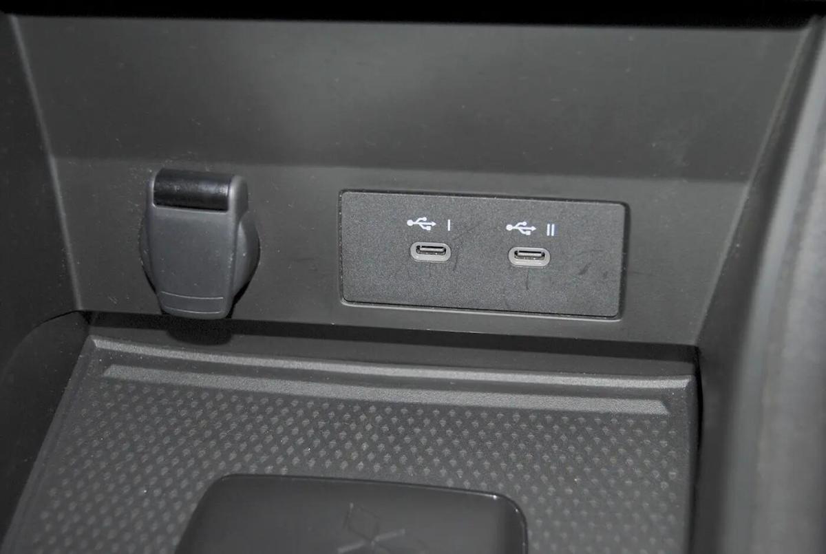 mitsubishi-asx-2025-gasolina-999cc