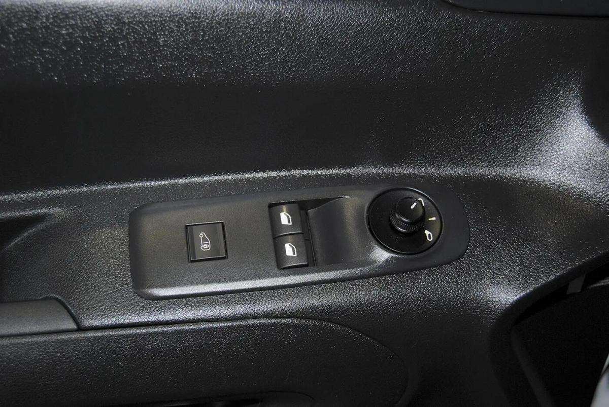 citroen-berlingo-2023-diesel-1499cc