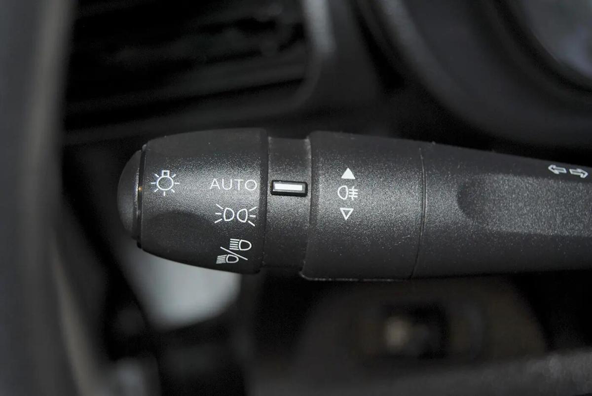 citroen-berlingo-2023-diesel-1499cc