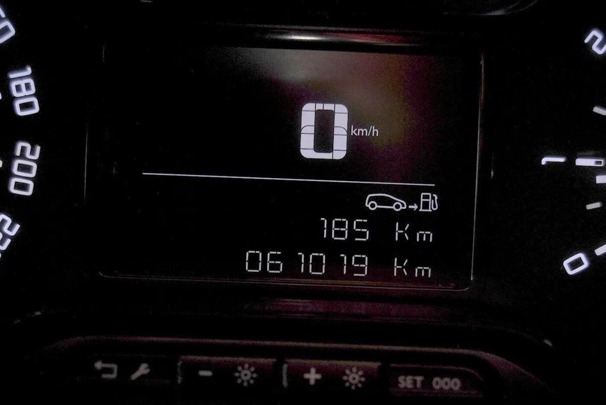 citroen-berlingo-2023-diesel-1499cc