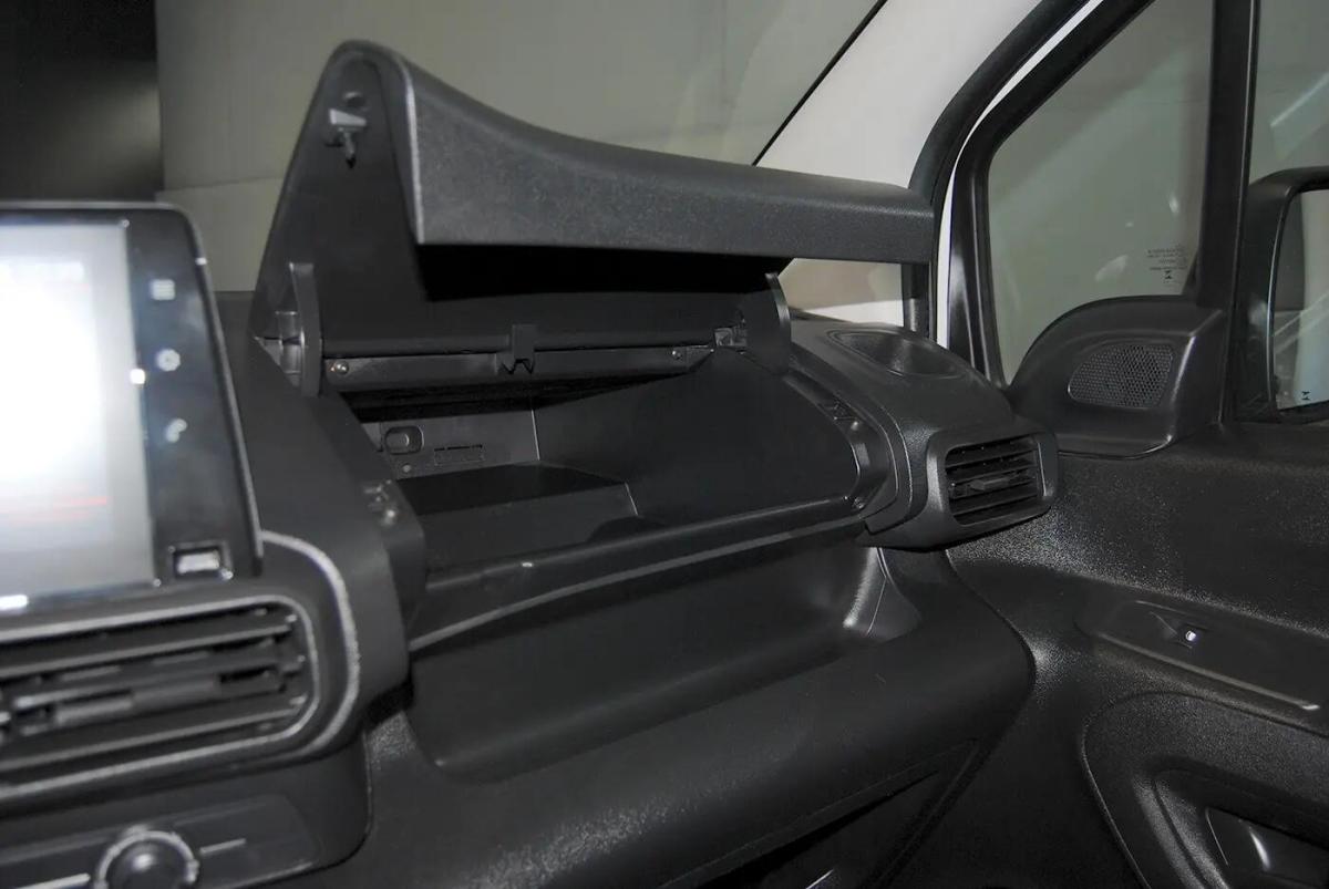 citroen-berlingo-2023-diesel-1499cc