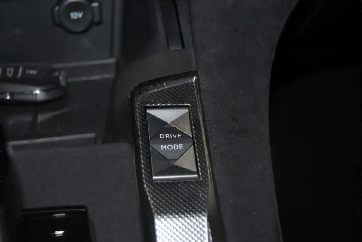 ds-ds-7-2023-hibrido-a-gasolina-1598cc