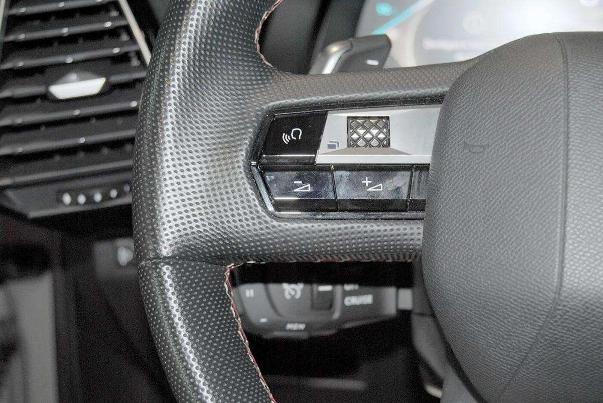 ds-ds-7-2023-hibrido-a-gasolina-1598cc