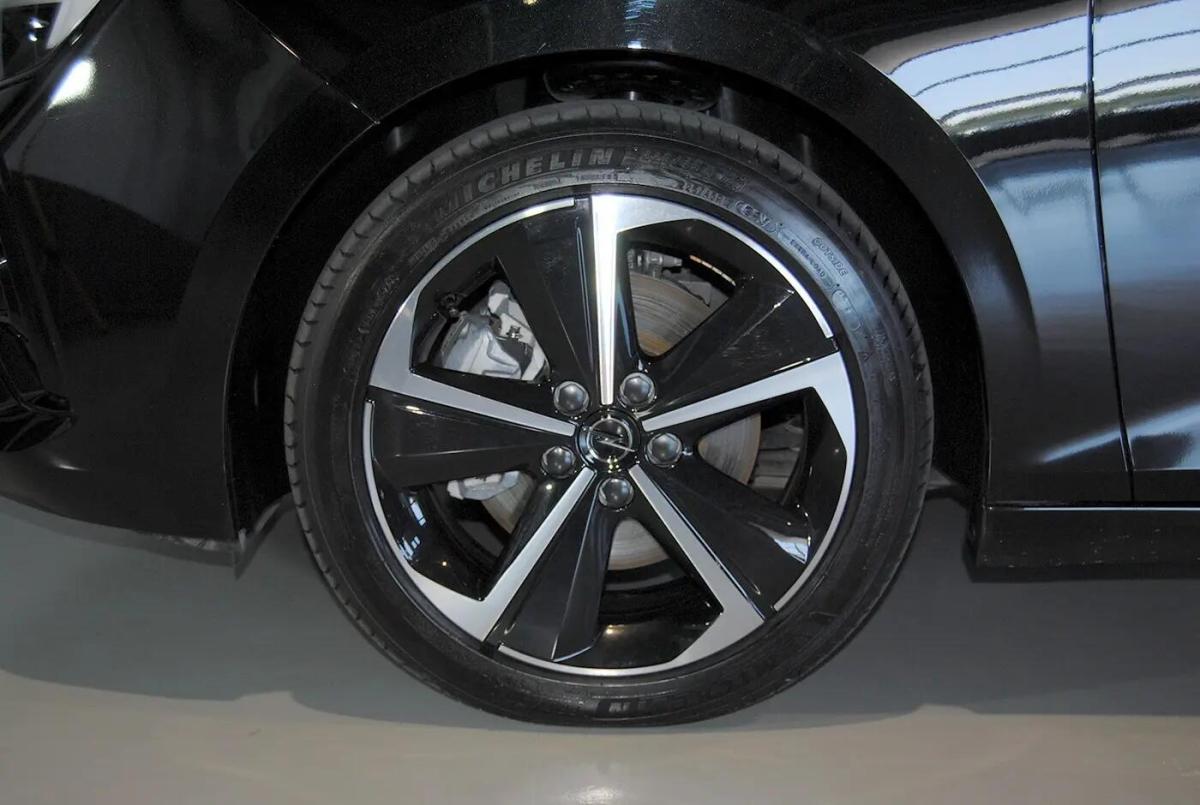 opel-astra-sport-tourer-2025-hibrido-a-gasolina-1199cc