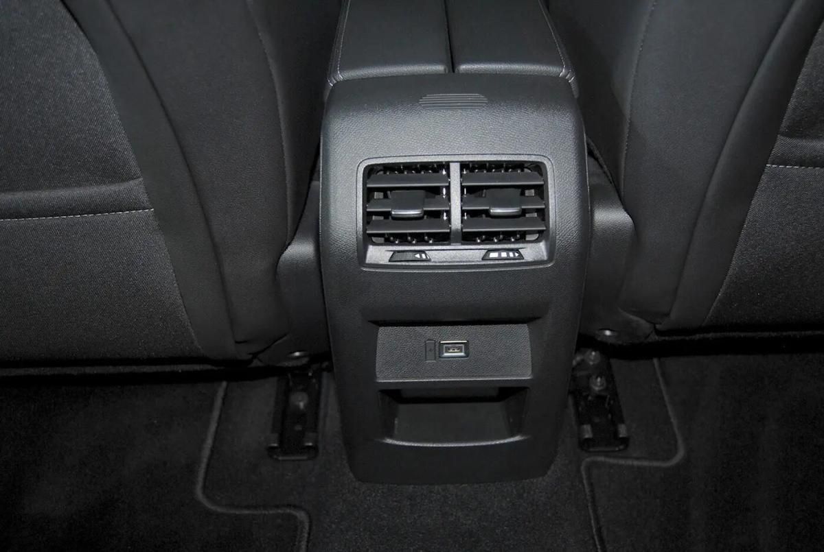 opel-astra-sport-tourer-2025-hibrido-a-gasolina-1199cc