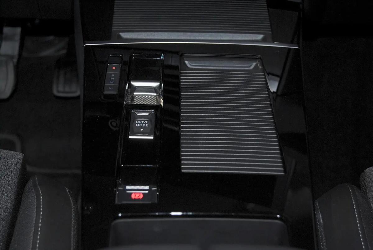 opel-astra-sport-tourer-2025-hibrido-a-gasolina-1199cc