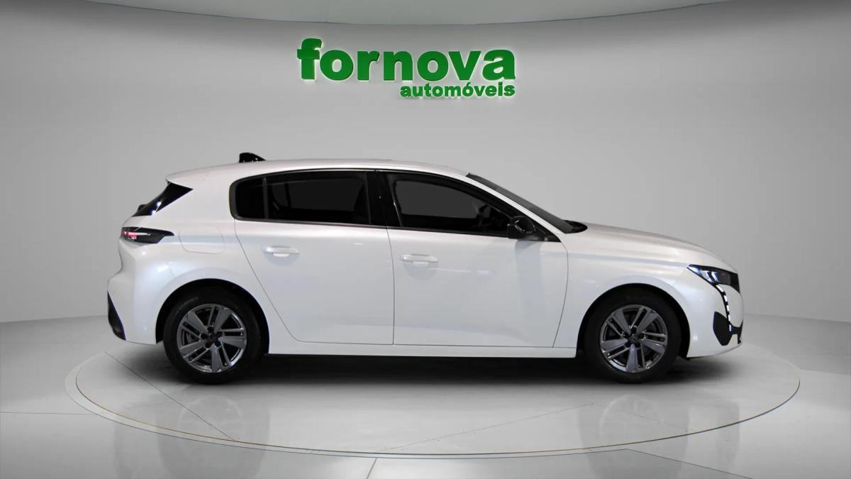 peugeot-308-2022-diesel-1499cc