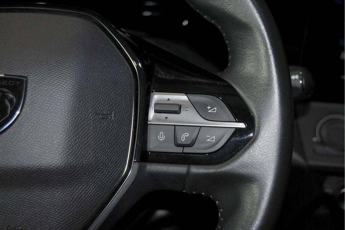 peugeot-308-2022-diesel-1499cc
