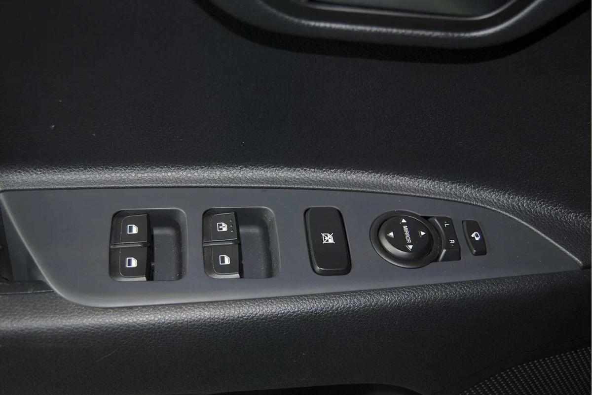 kia-stonic-2025-gasolina-998cc