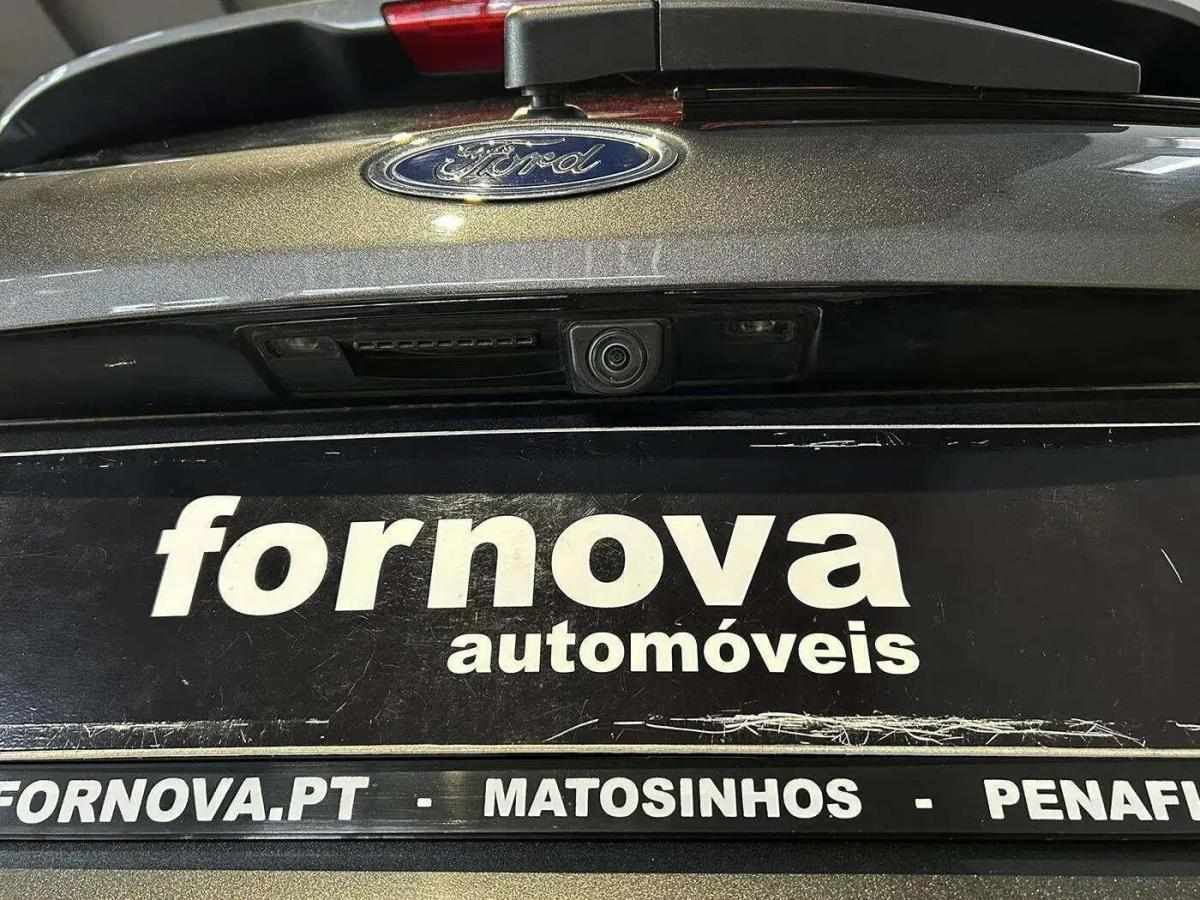 ford-fiesta-2023-gasolina-998cc