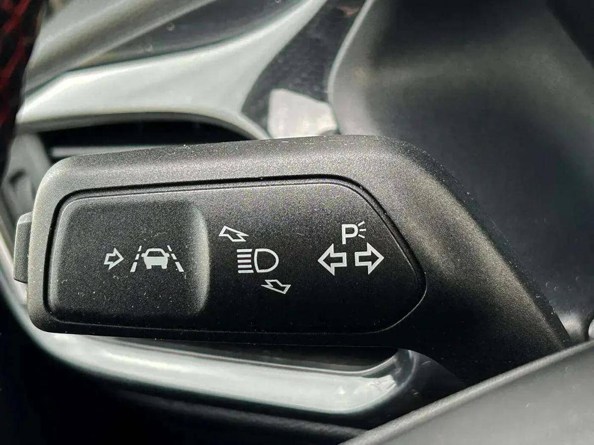 ford-fiesta-2023-gasolina-998cc