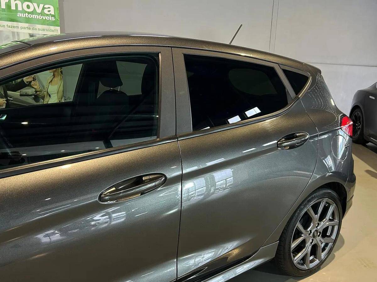 ford-fiesta-2023-gasolina-998cc