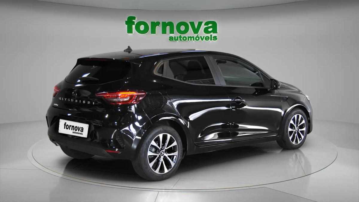 mitsubishi-colt-2024-gasolina-999cc