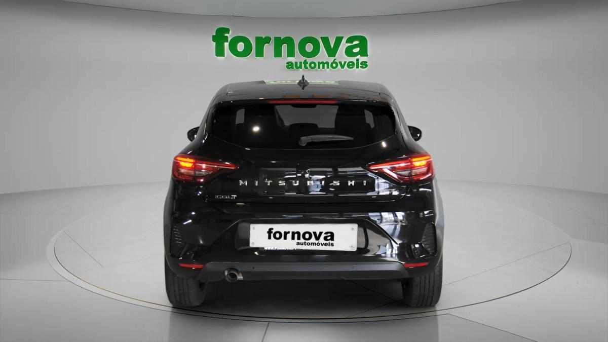 mitsubishi-colt-2024-gasolina-999cc