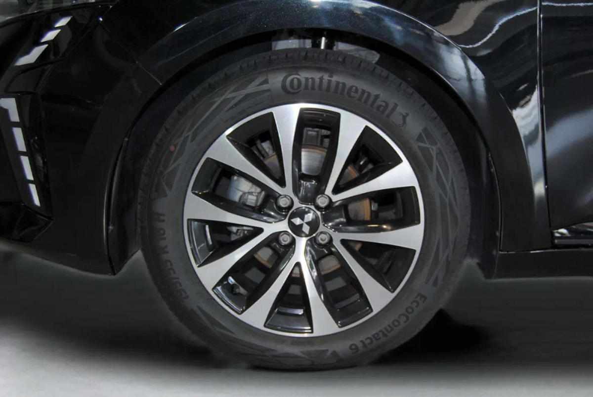mitsubishi-colt-2024-gasolina-999cc