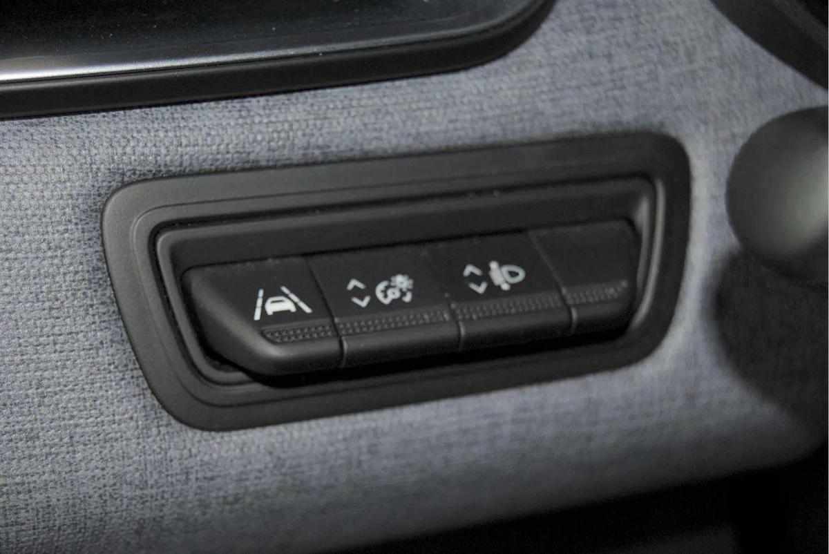 mitsubishi-colt-2024-gasolina-999cc