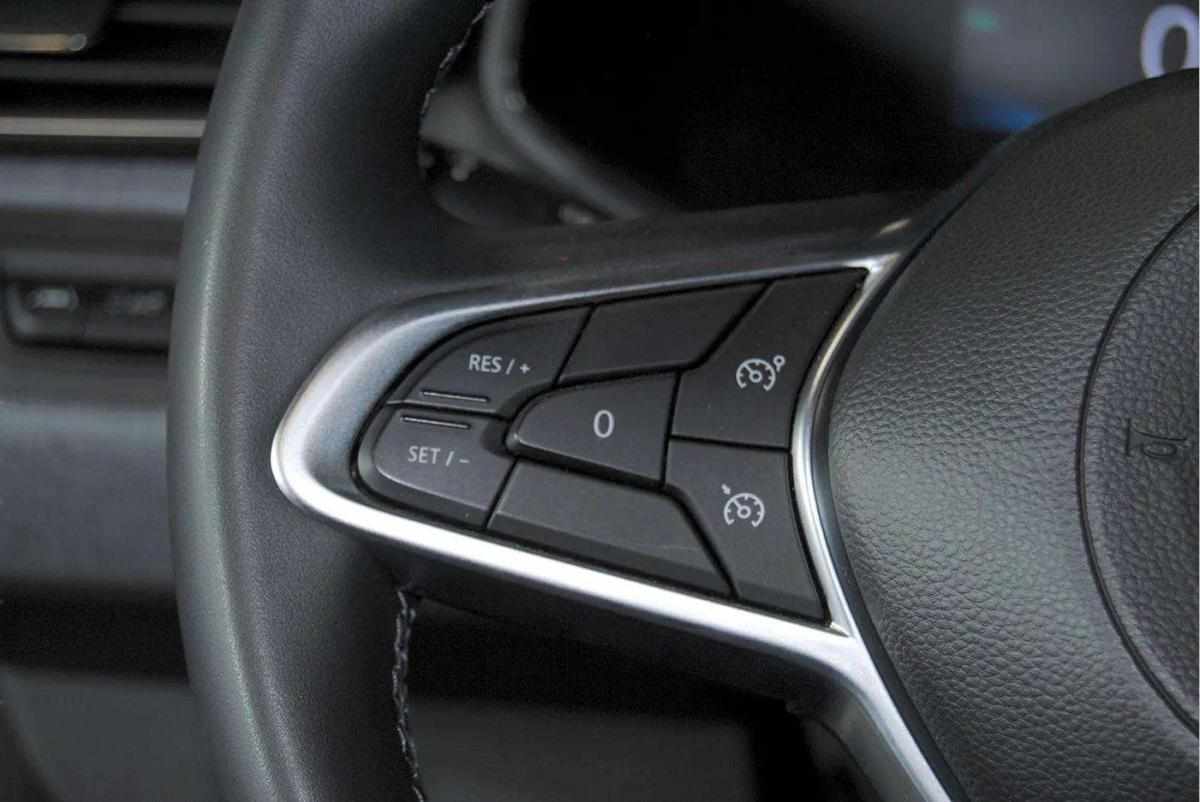 mitsubishi-colt-2024-gasolina-999cc