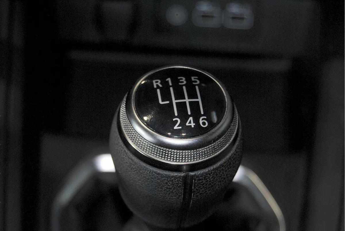 mitsubishi-colt-2024-gasolina-999cc