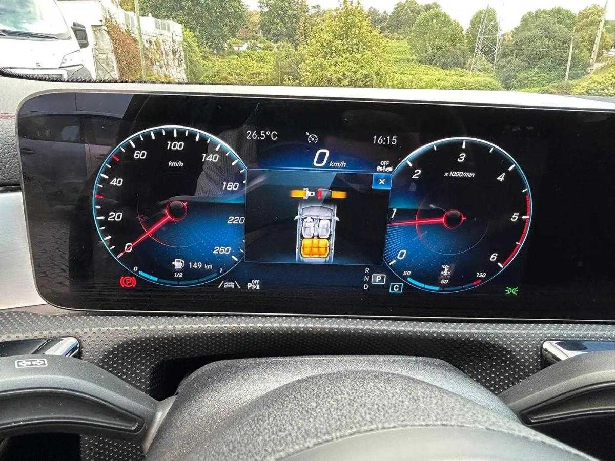 mercedes-benz-cla-2022-diesel-1950cc