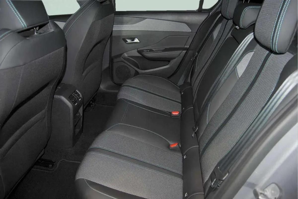 peugeot-308-2024-gasolina-1199cc