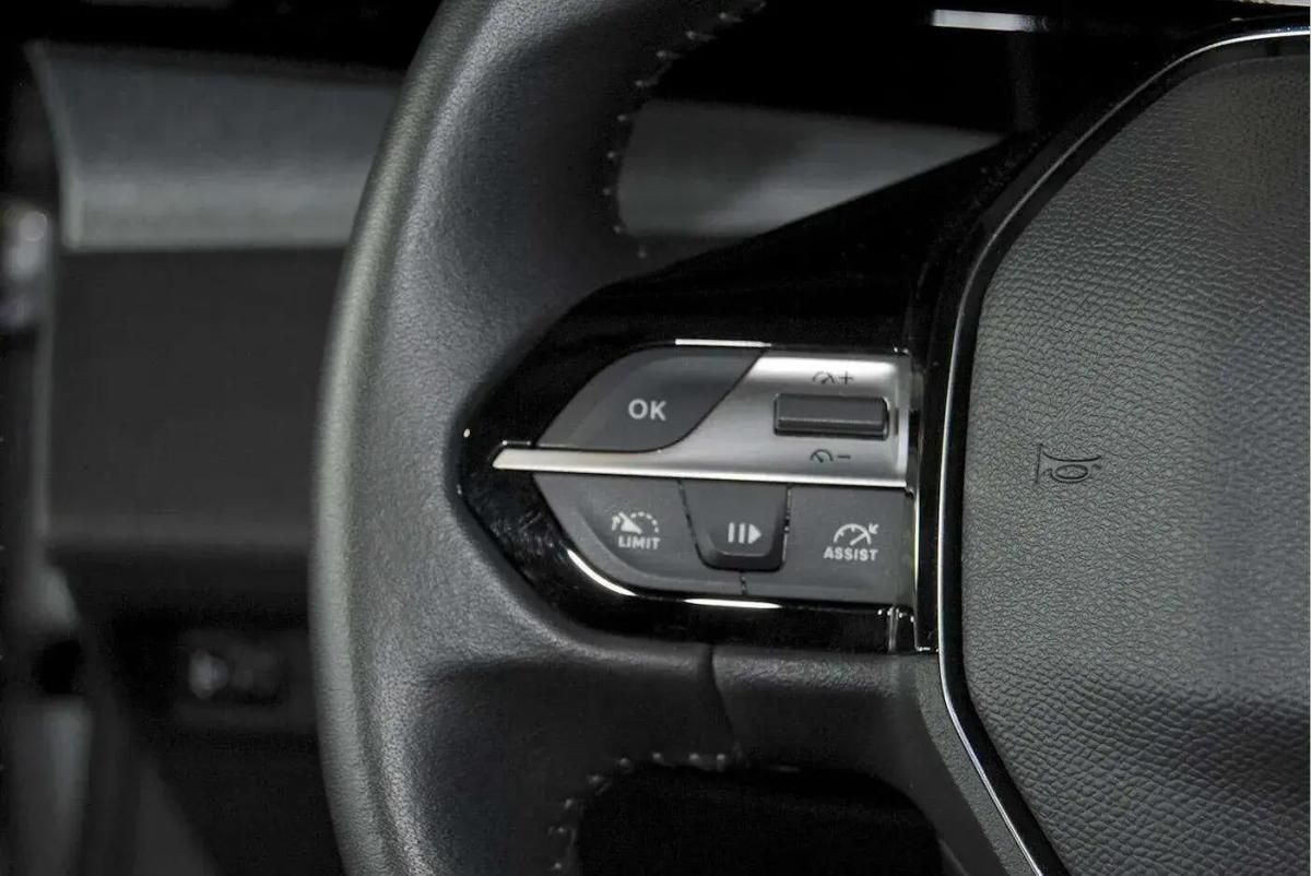 peugeot-308-2024-gasolina-1199cc