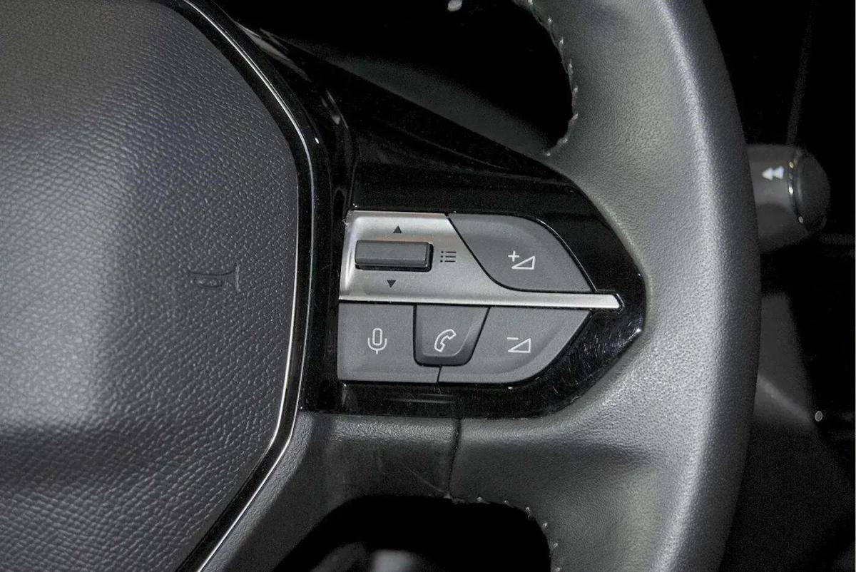 peugeot-308-2024-gasolina-1199cc