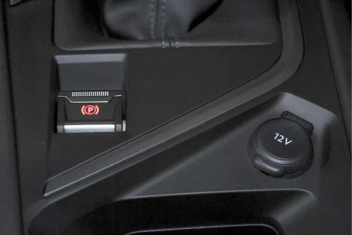peugeot-308-2024-gasolina-1199cc