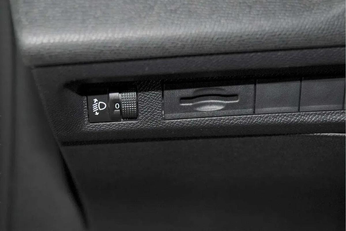 peugeot-308-2024-gasolina-1199cc