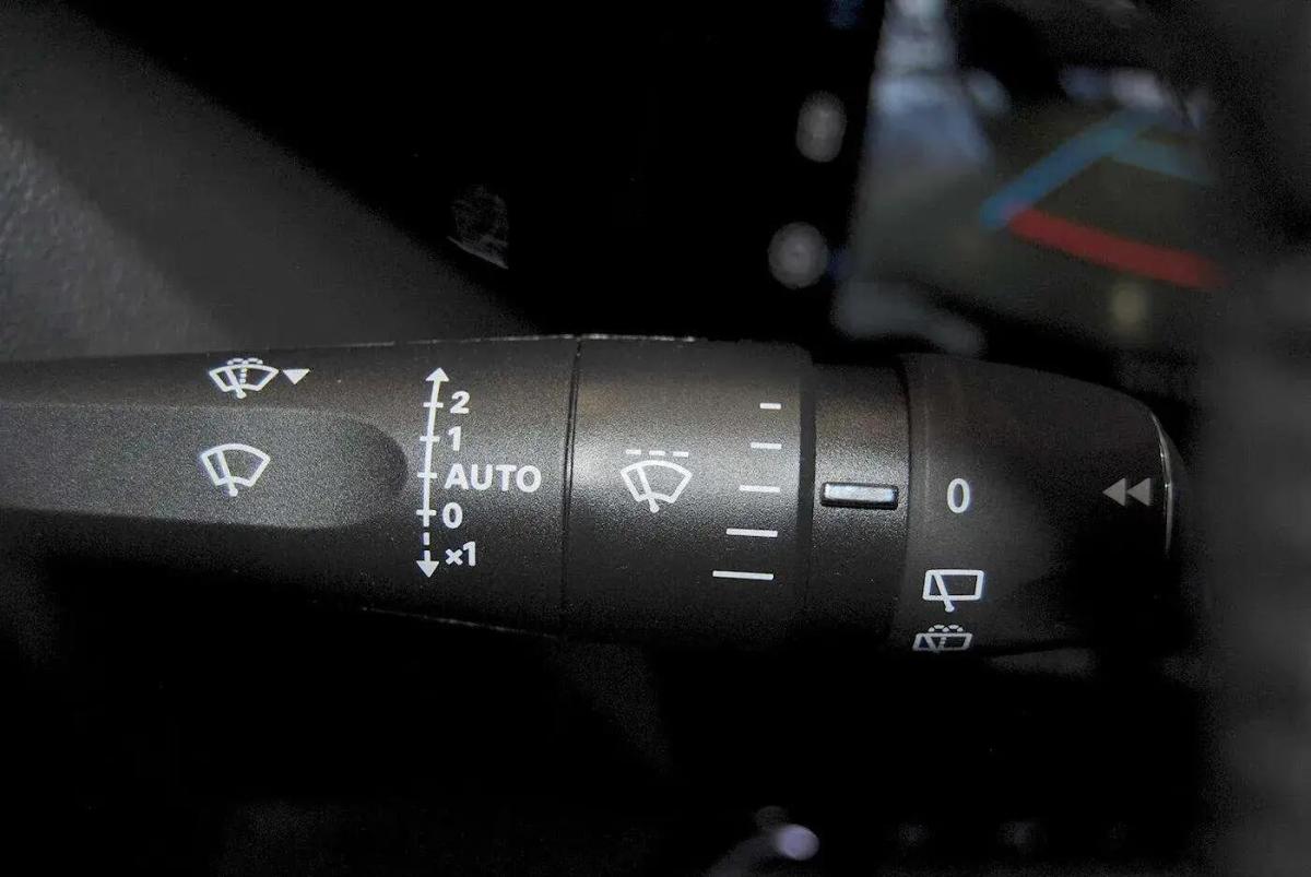 peugeot-308-2024-gasolina-1199cc