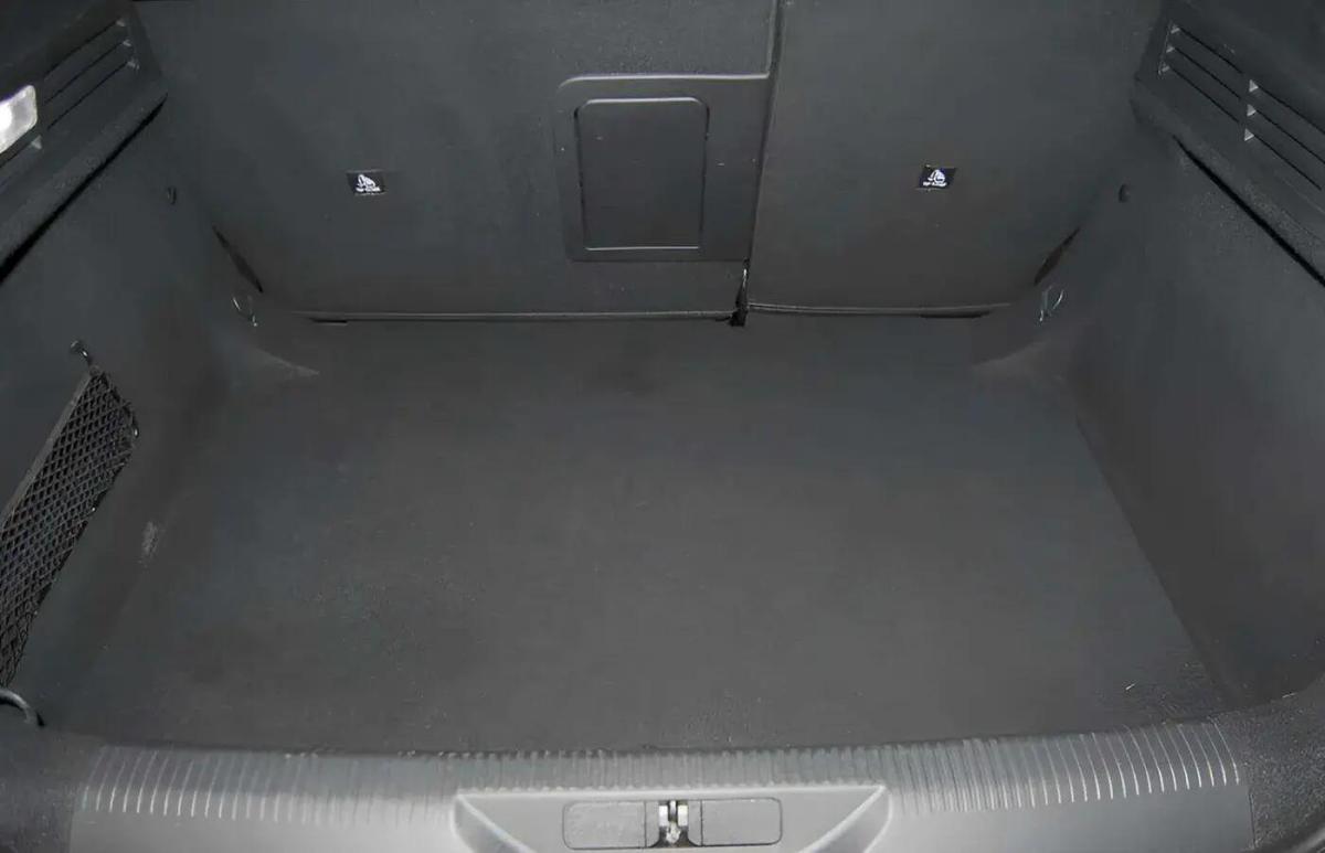 peugeot-308-2024-gasolina-1199cc
