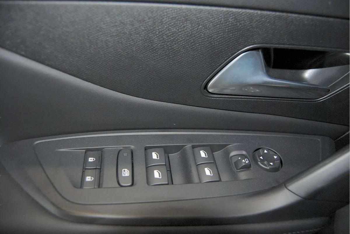 peugeot-308-sw-2024-diesel-1499cc
