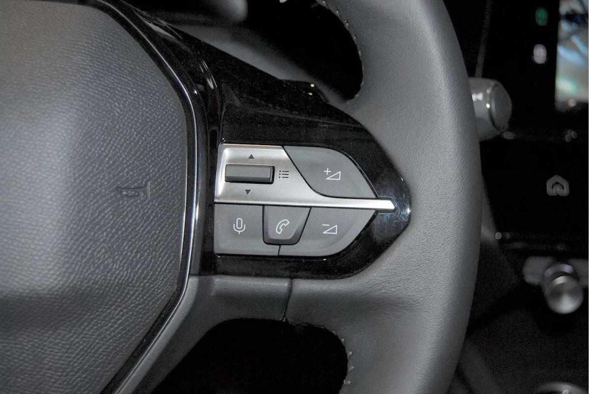 peugeot-308-sw-2024-diesel-1499cc