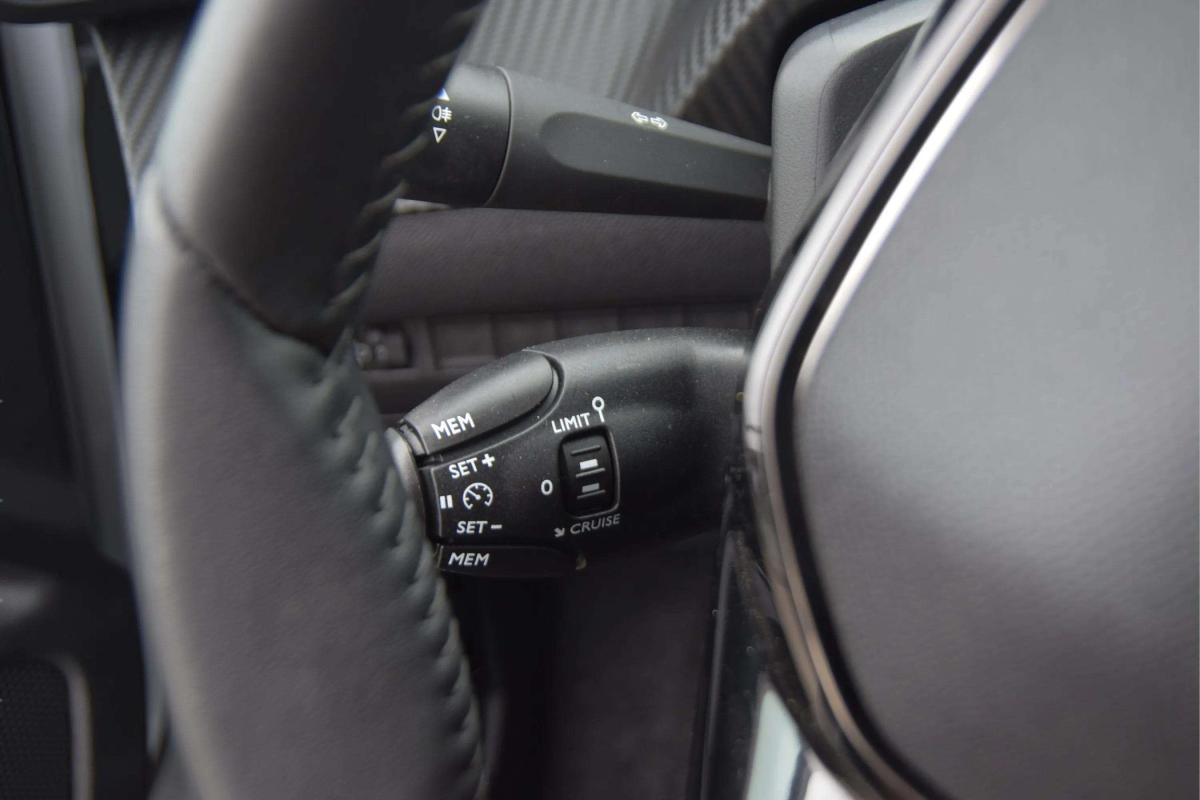 peugeot-2008-2024-eletrico-0cc