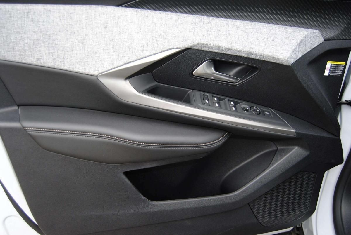 peugeot-3008-2025-hibrido-a-gasolina-1199cc