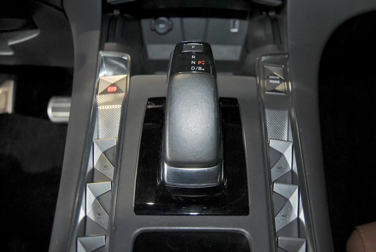 ds-ds-7-crossback-2021-hibrido-a-gasolina-1598cc