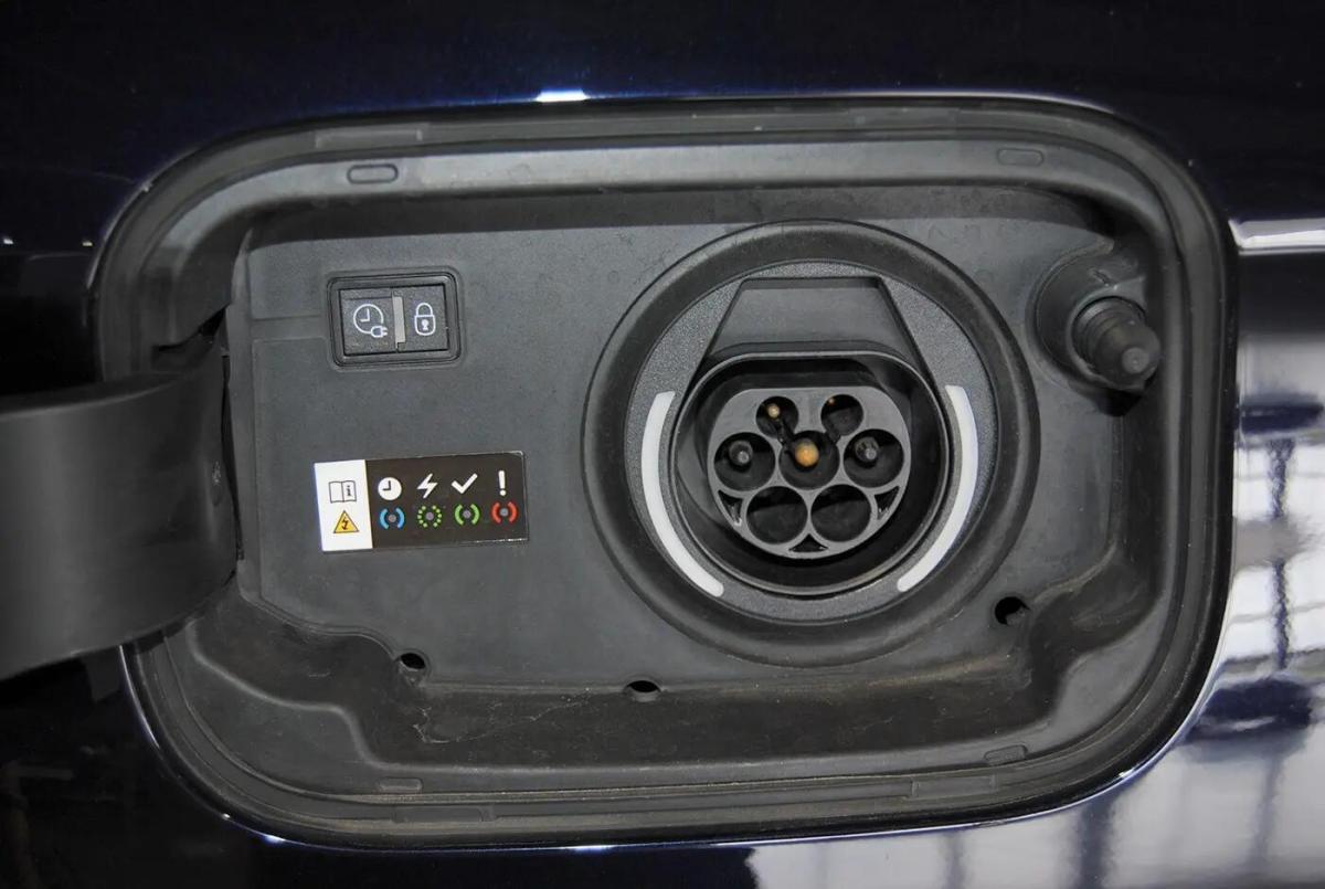 ds-ds-7-crossback-2021-hibrido-a-gasolina-1598cc