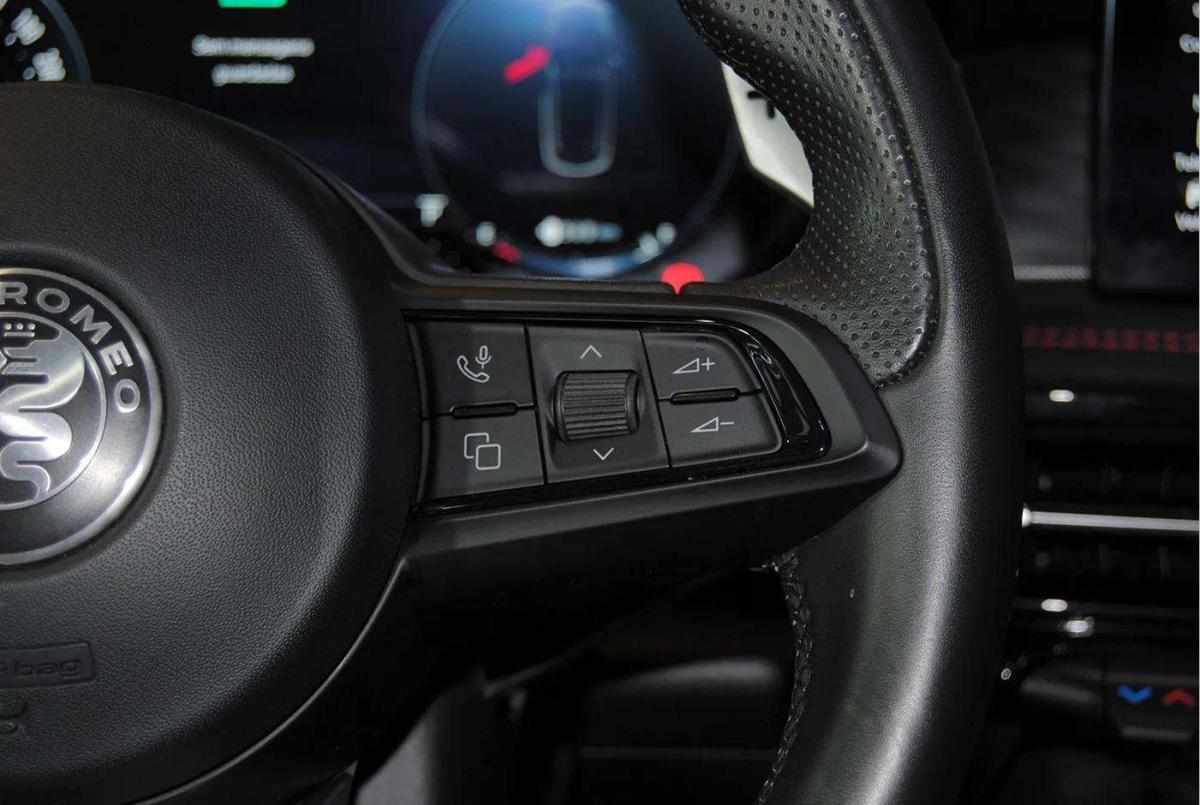 alfa-romeo-tonale-2023-hibrido-a-gasolina-1332cc