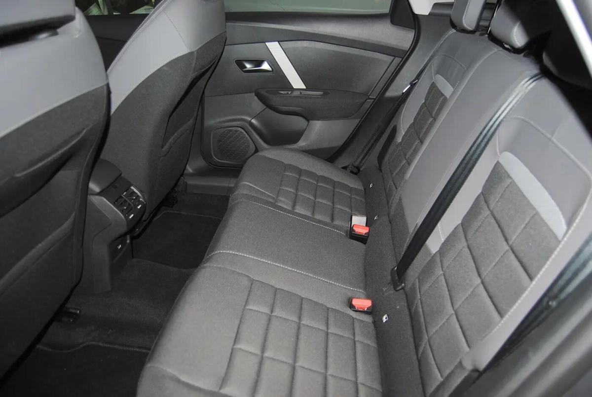 citroen-c4-2025-gasolina-1199cc