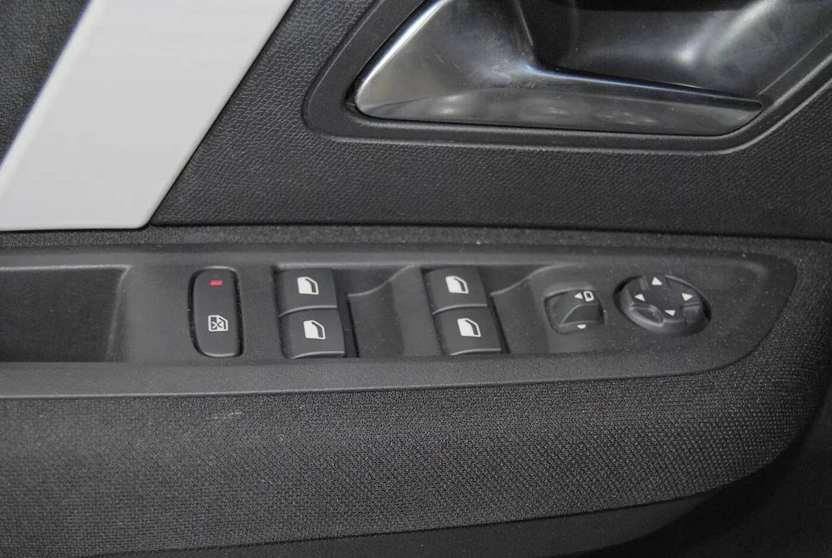 citroen-c4-2025-gasolina-1199cc